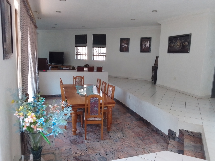 4 Bedroom Property for Sale in Zinniaville North West